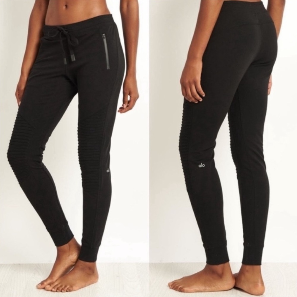 ALO Yoga Women's Black Ribbed Track Joggers